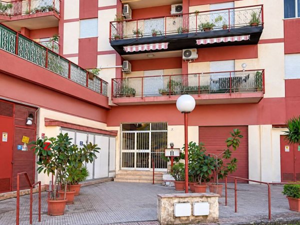 appartamento in vendita a Palermo in zona Oreto