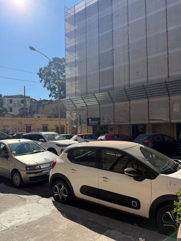 appartamento in vendita a Palermo in zona Zisa