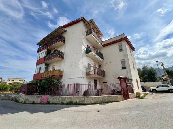 appartamento in vendita a Palermo in zona Mezzomonreale