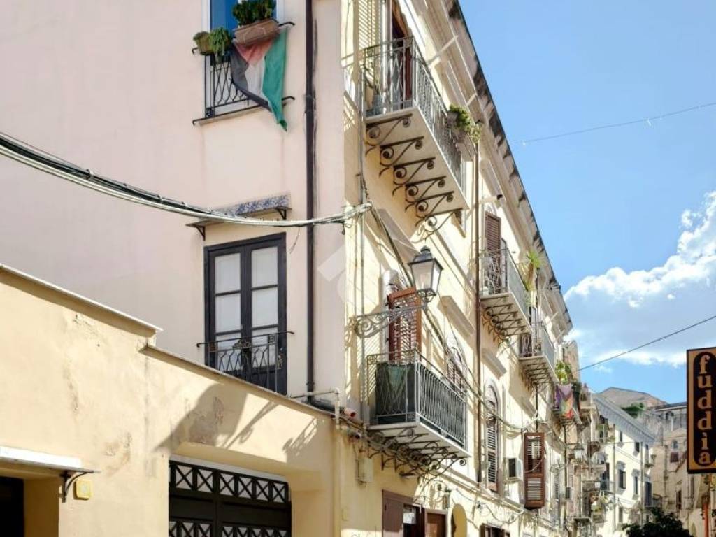 appartamento in vendita a Palermo in zona Centro storico
