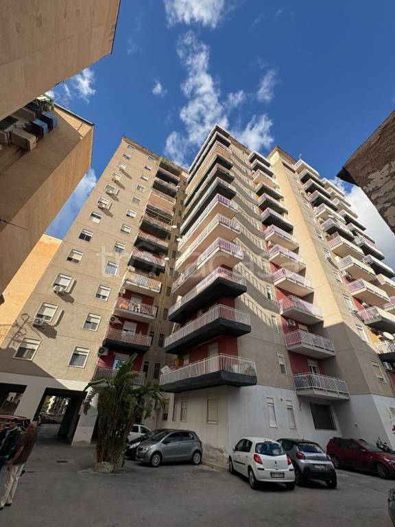 appartamento in vendita a Palermo in zona Calatafimi / Cuba