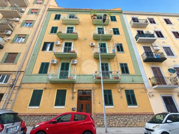 appartamento in vendita a Palermo in zona Zisa