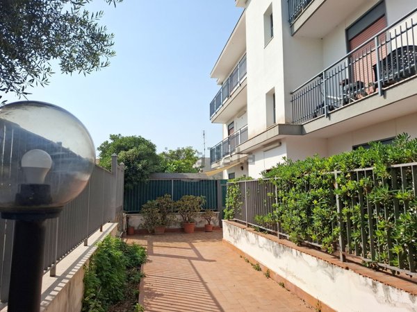 appartamento in vendita a Palermo in zona Partanna