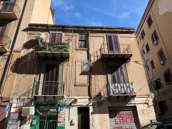 appartamento in vendita a Palermo in zona Montegrappa / Santa Rosalia