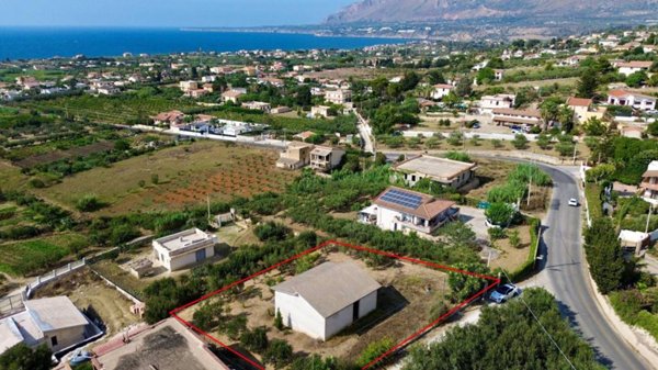 casa indipendente in vendita a Partinico