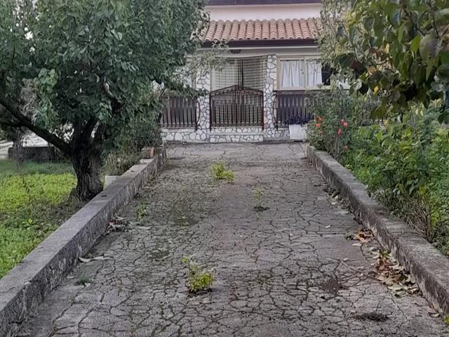 casa indipendente in vendita a Partinico
