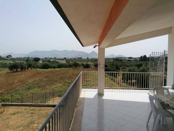 appartamento in vendita a Partinico