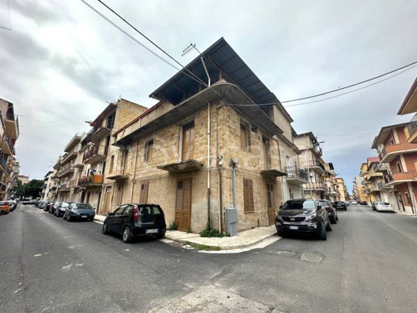 casa indipendente in vendita a Partinico