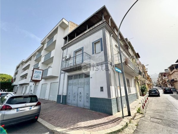 casa indipendente in vendita a Partinico
