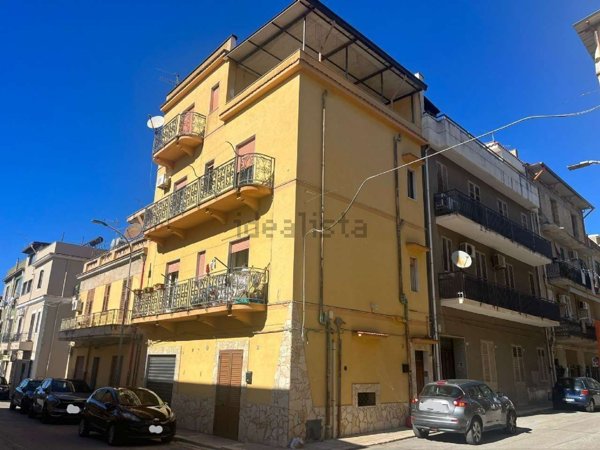 pentavano in vendita a Partinico