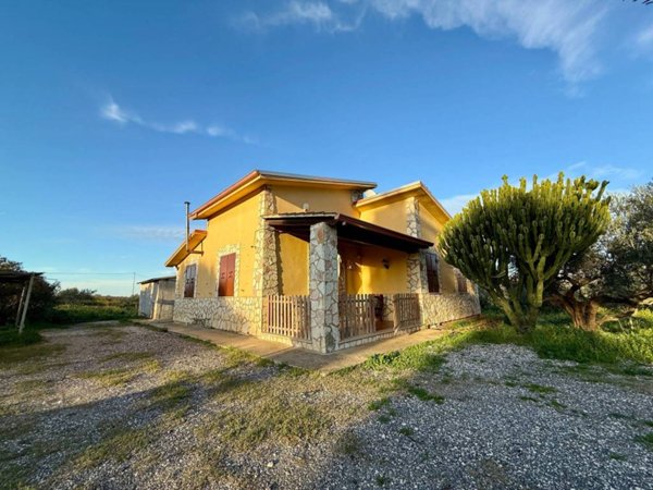 casa indipendente in vendita a Partinico