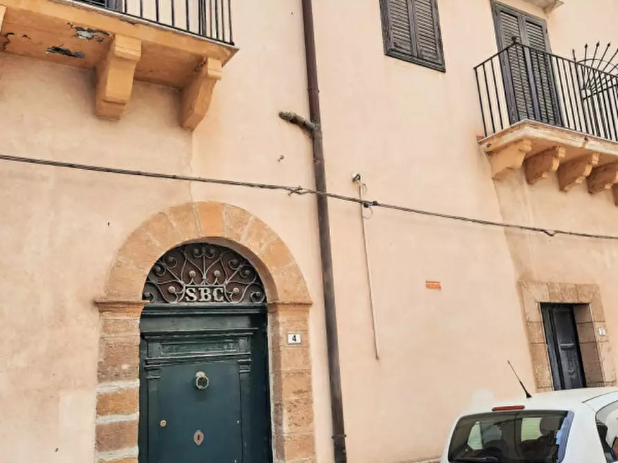 intera palazzina in vendita a Partinico
