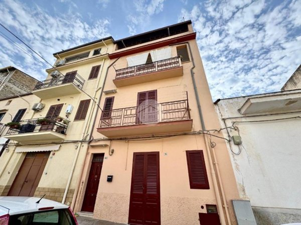 casa indipendente in vendita a Partinico