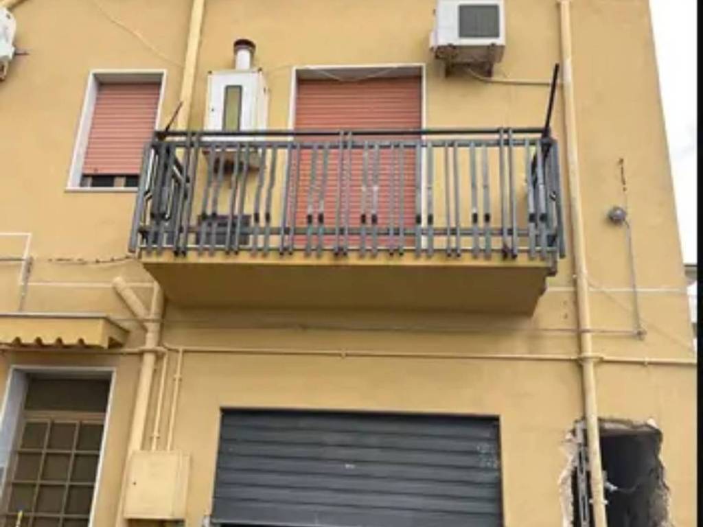 intera palazzina in vendita a Partinico