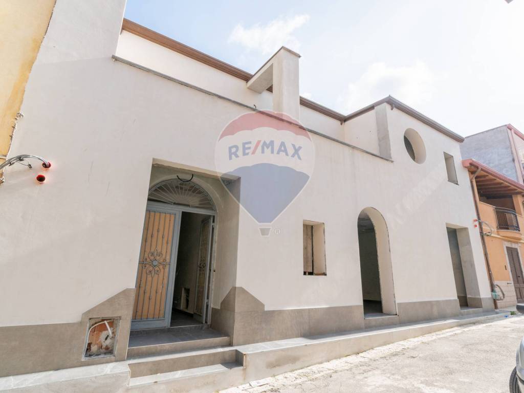 casa indipendente in vendita a Partinico