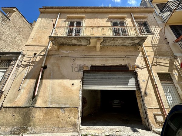 casa indipendente in vendita a Partinico