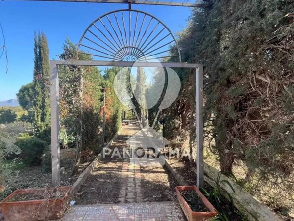 casa indipendente in vendita a Partinico