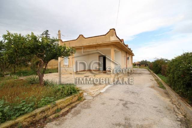 casa indipendente in vendita a Partinico