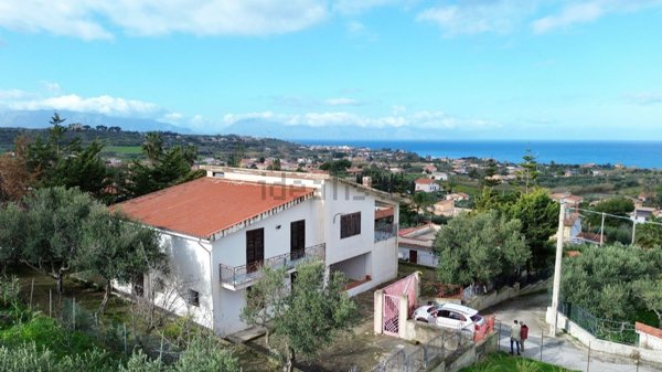 casa indipendente in vendita a Partinico