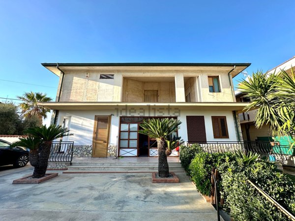 casa indipendente in vendita a Partinico