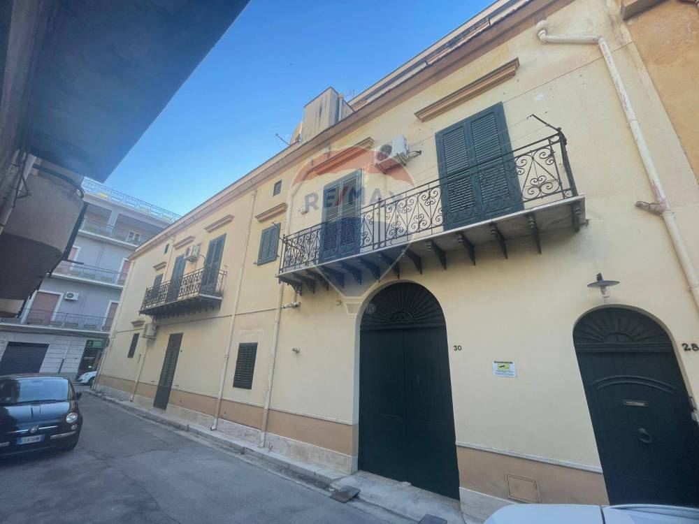 casa indipendente in vendita a Partinico