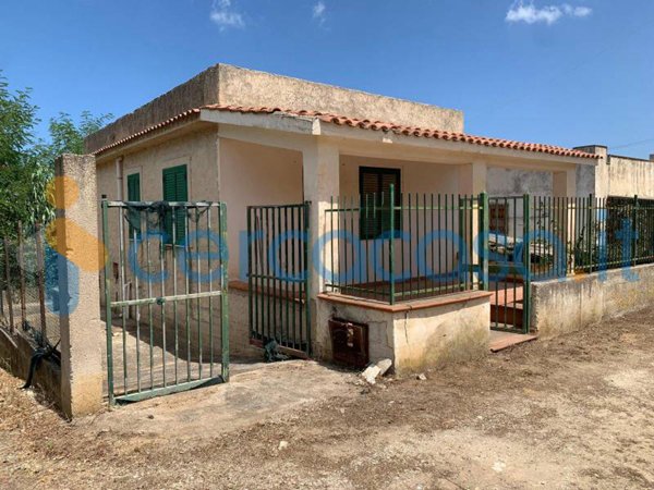casa indipendente in vendita a Partinico