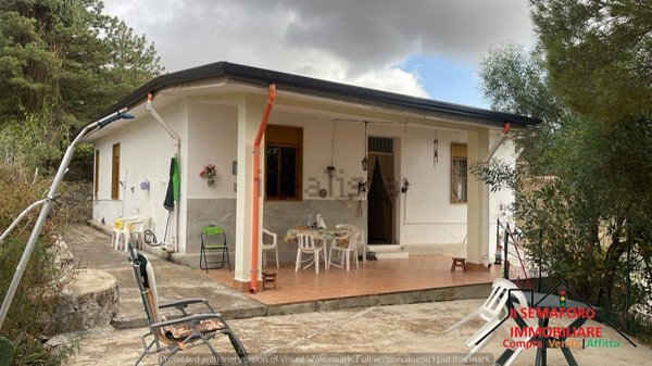 casa indipendente in vendita a Partinico