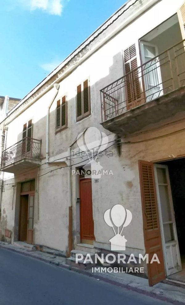casa indipendente in vendita a Partinico