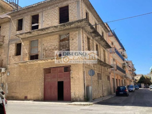 intera palazzina in vendita a Partinico