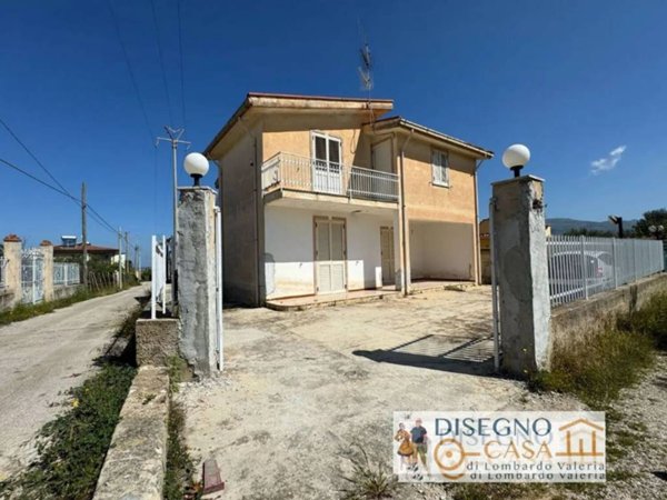 casa indipendente in vendita a Partinico