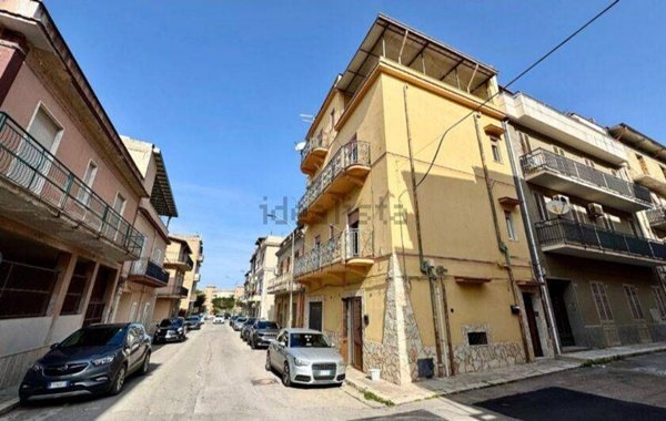 casa indipendente in vendita a Partinico