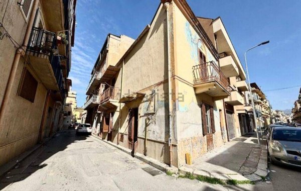 casa indipendente in vendita a Partinico