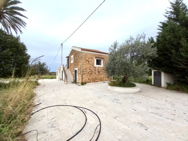 appartamento in vendita a Partinico in zona Parrini