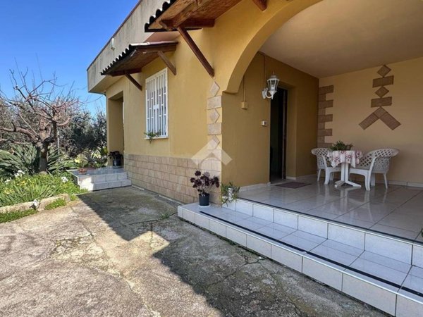 casa indipendente in vendita a Partinico