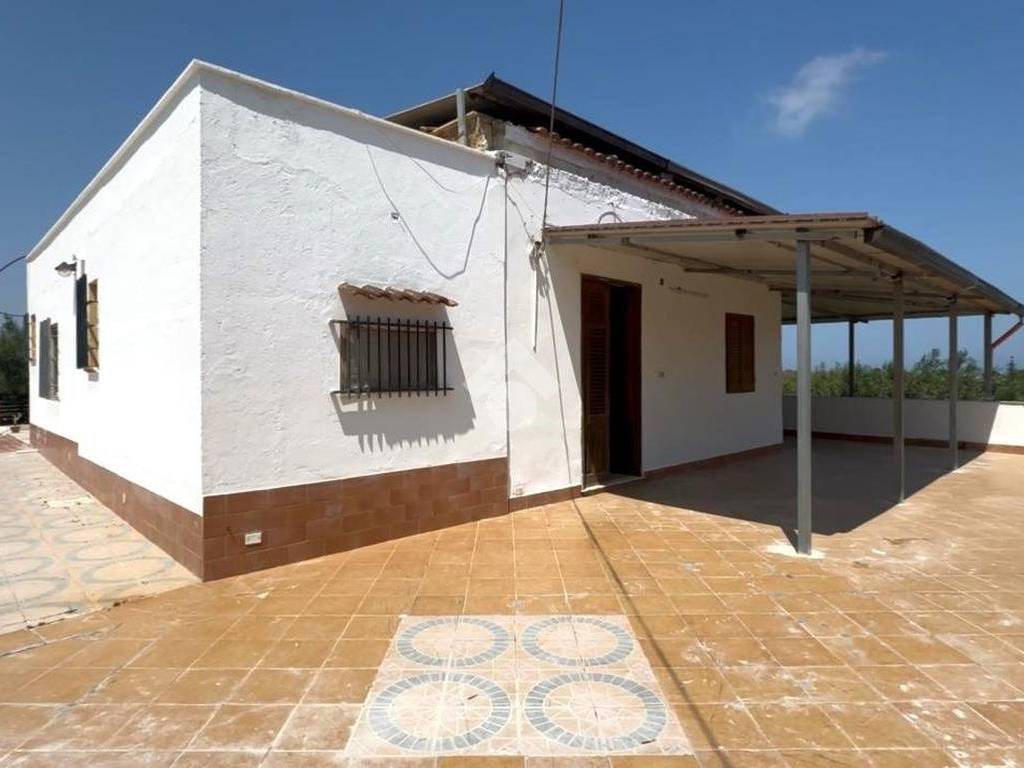 casa indipendente in vendita a Partinico