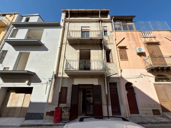 casa indipendente in vendita a Partinico