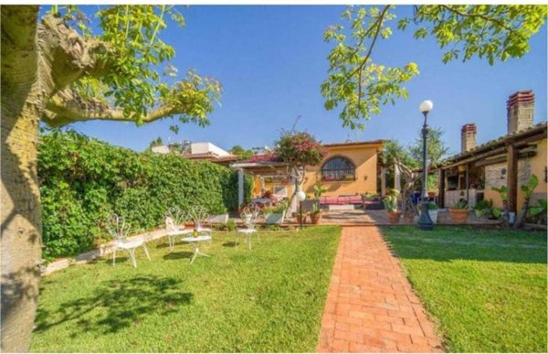 casa indipendente in vendita a Partinico