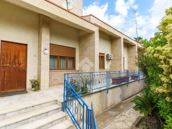 casa indipendente in vendita a Partinico