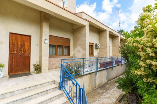 casa indipendente in vendita a Partinico