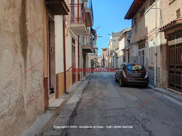 casa indipendente in vendita a Partinico