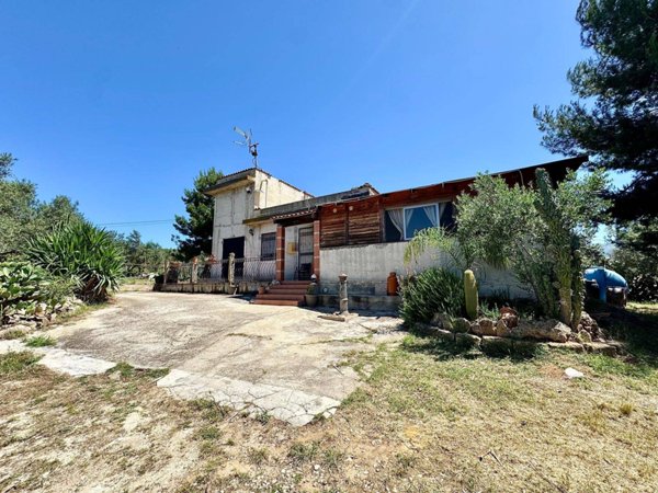 casa indipendente in vendita a Partinico