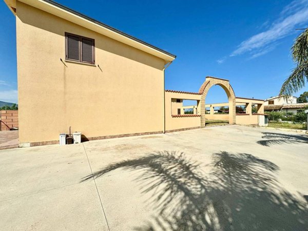 casa indipendente in vendita a Partinico