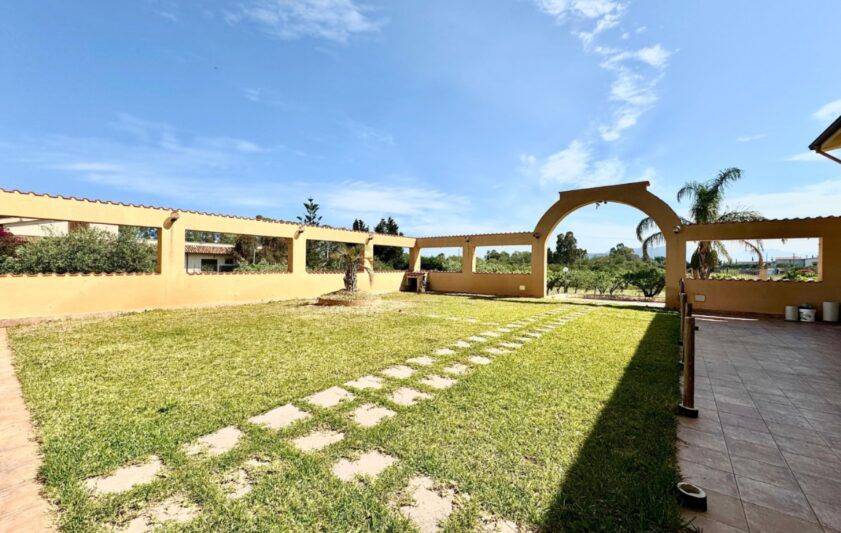 casa indipendente in vendita a Partinico