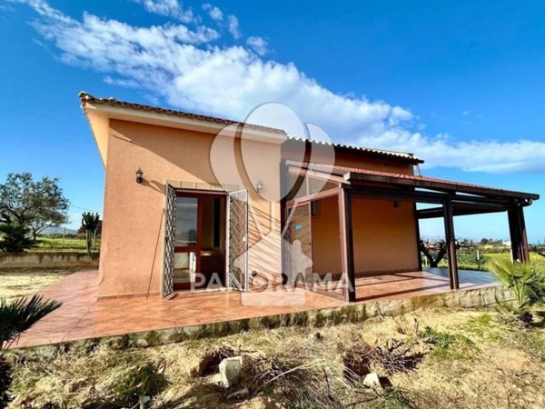 casa indipendente in vendita a Partinico