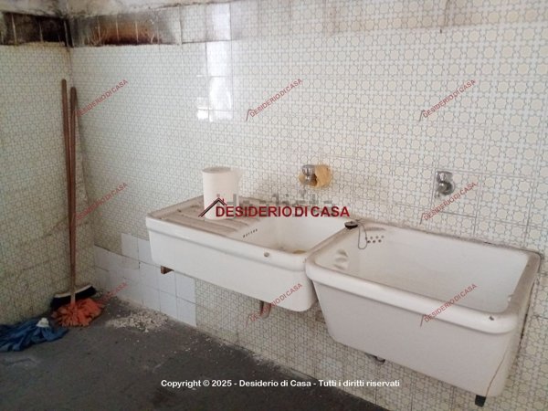 casa indipendente in vendita a Partinico
