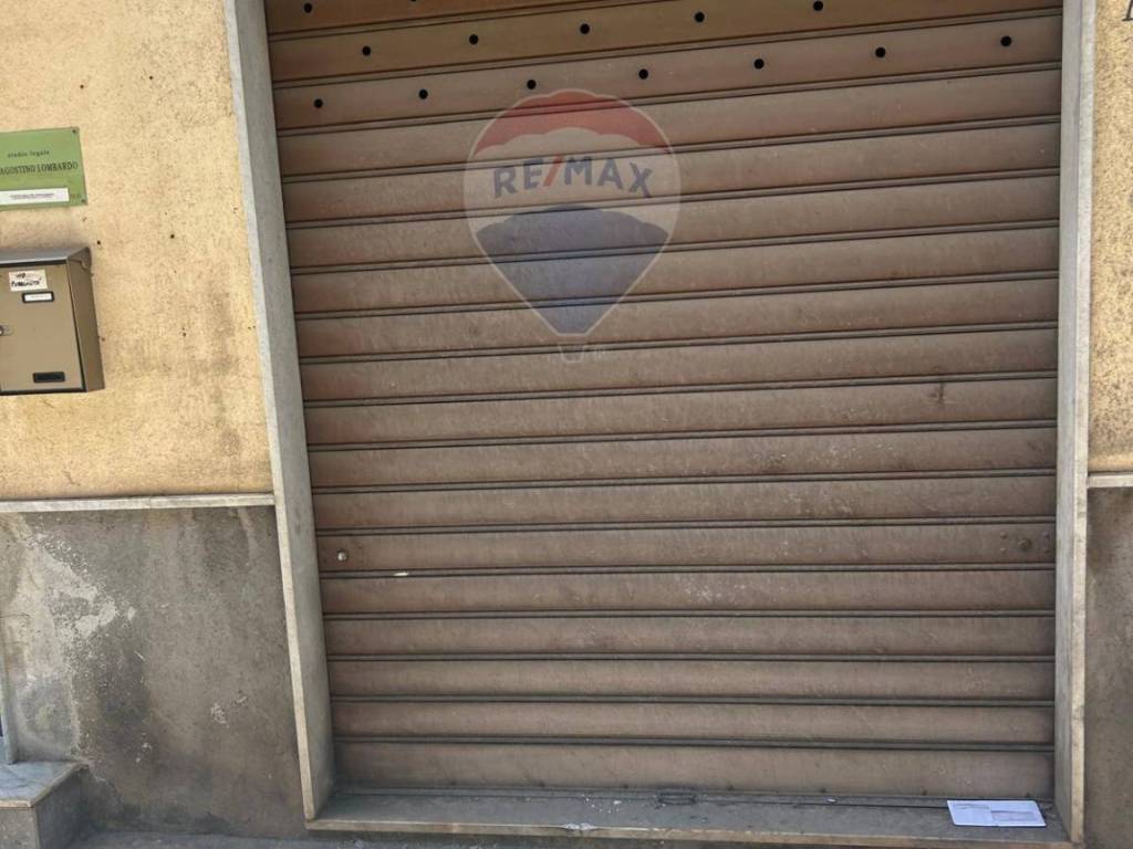 negozio in vendita a Partinico