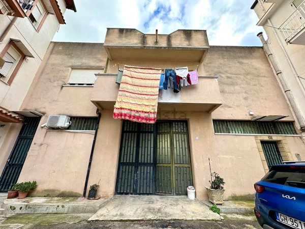 casa indipendente in vendita a Partinico