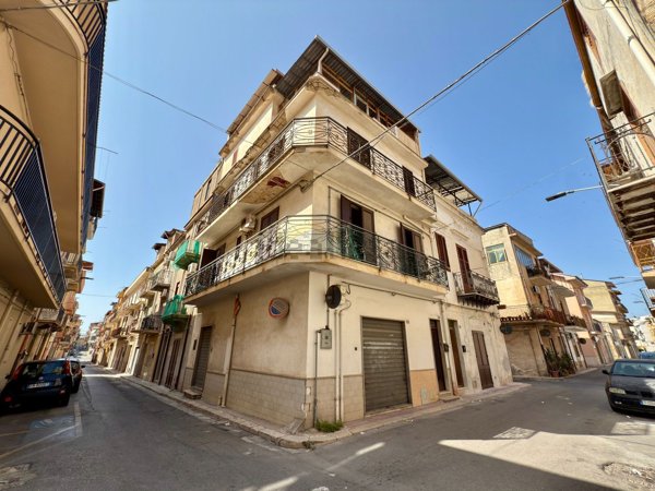 casa indipendente in vendita a Partinico