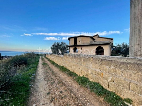 casa indipendente in vendita a Partinico