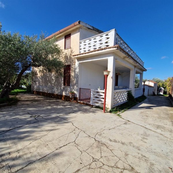 casa indipendente in vendita a Partinico